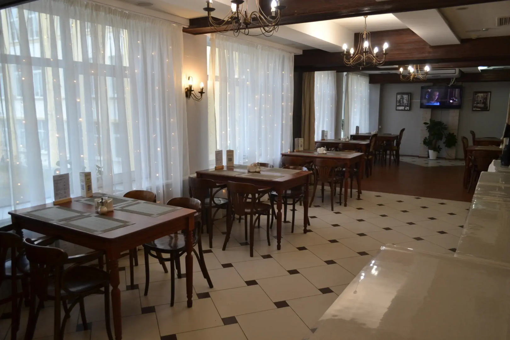 Отель Эмеральд