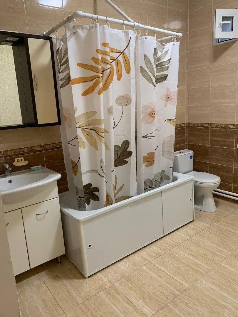 Частный Дом Двухэтажный с Бассейном