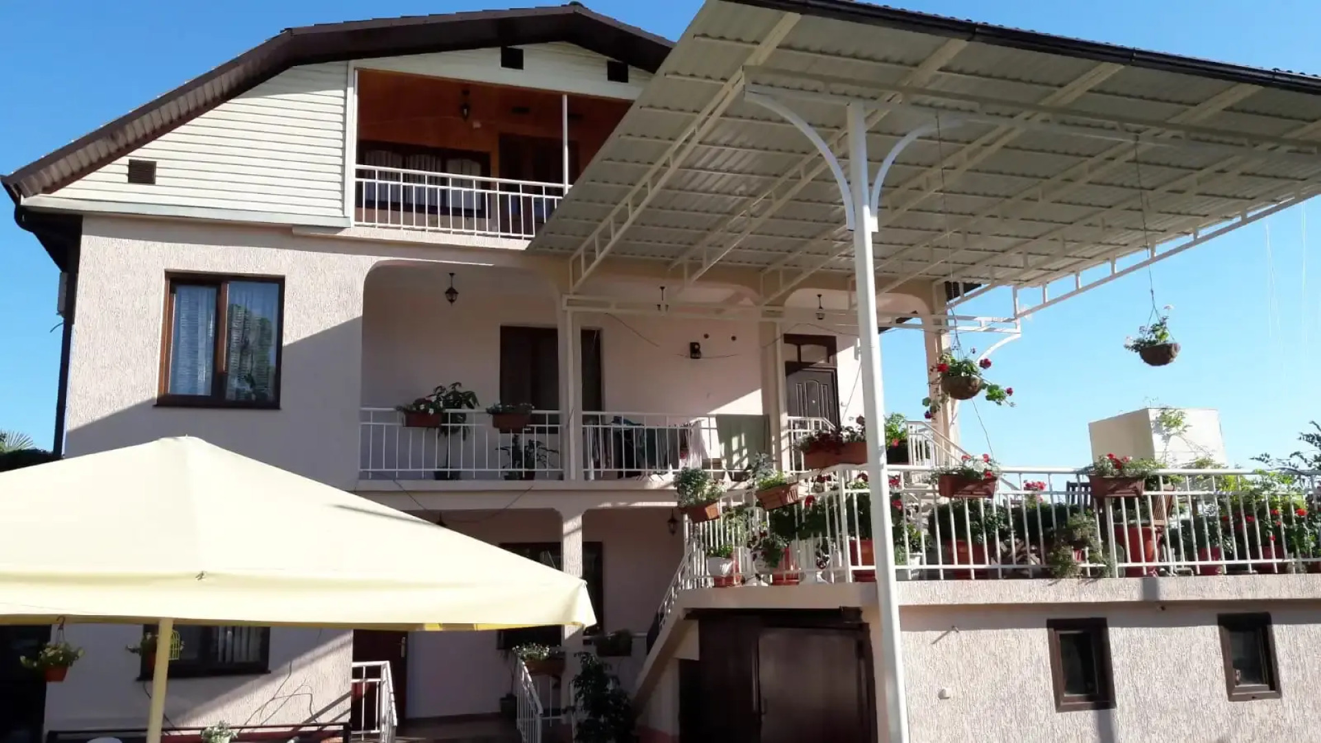 Гостевой дом Рай в Гагре