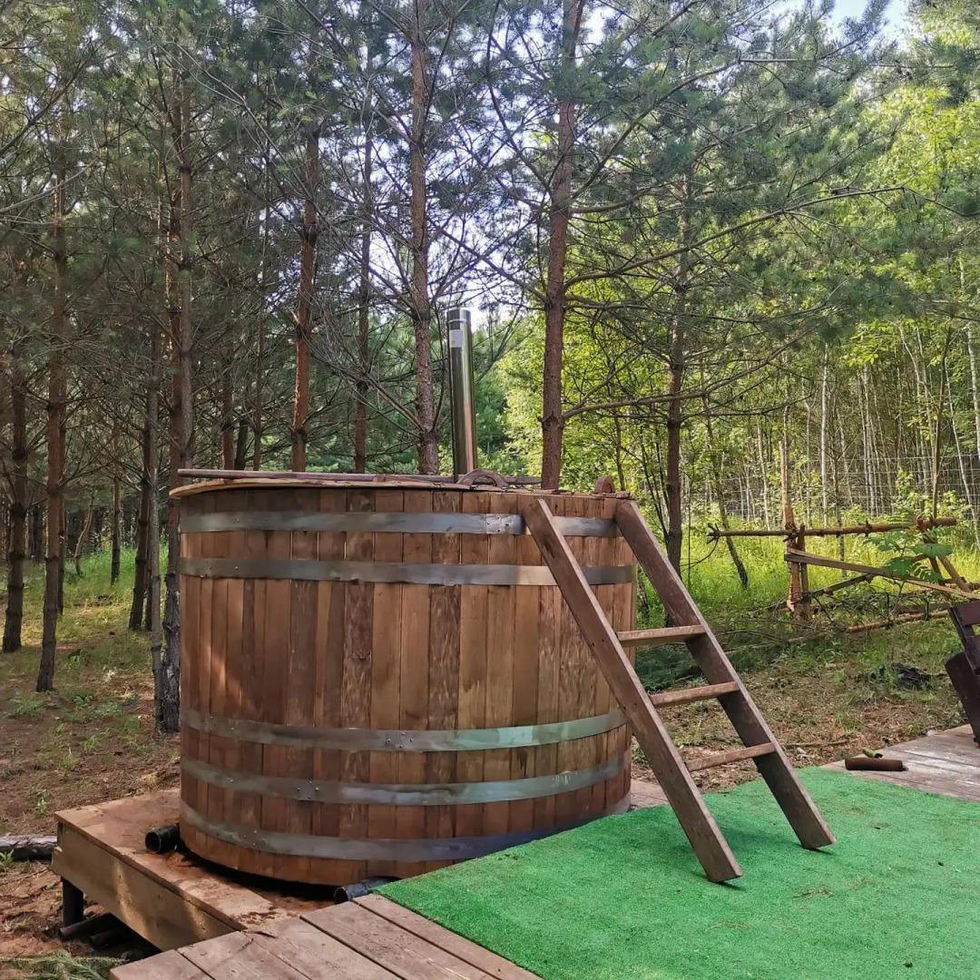 Частный Дом О, Дни в Лесу