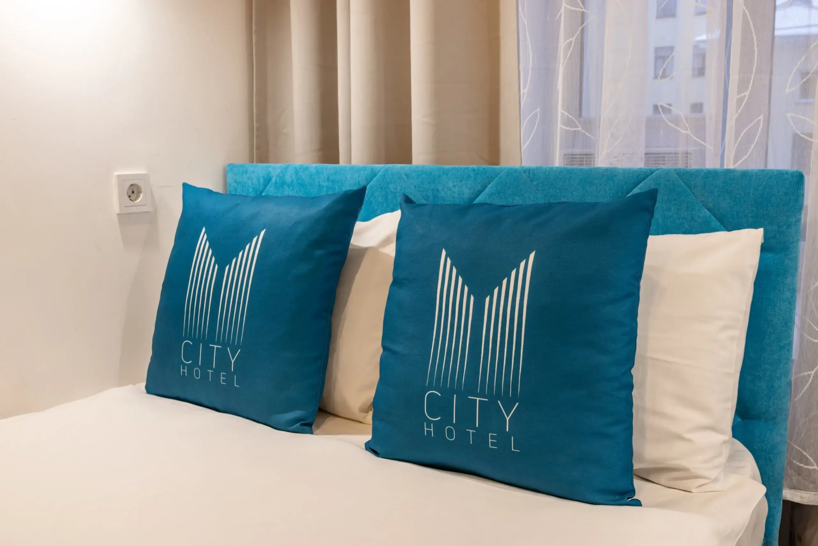 City lights Невский 90