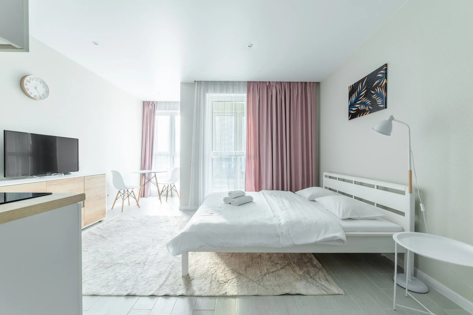 Апартаменты BelaTravel по адресу Игоря Лученка, д.19