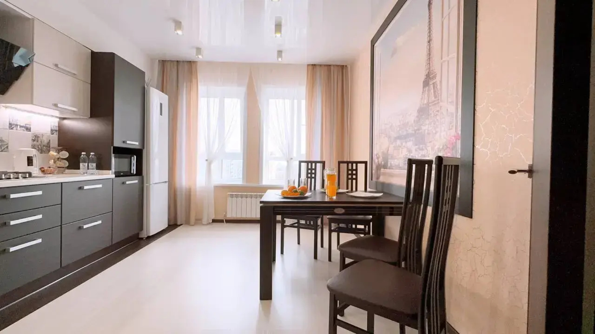 Квартира Окно в Париж