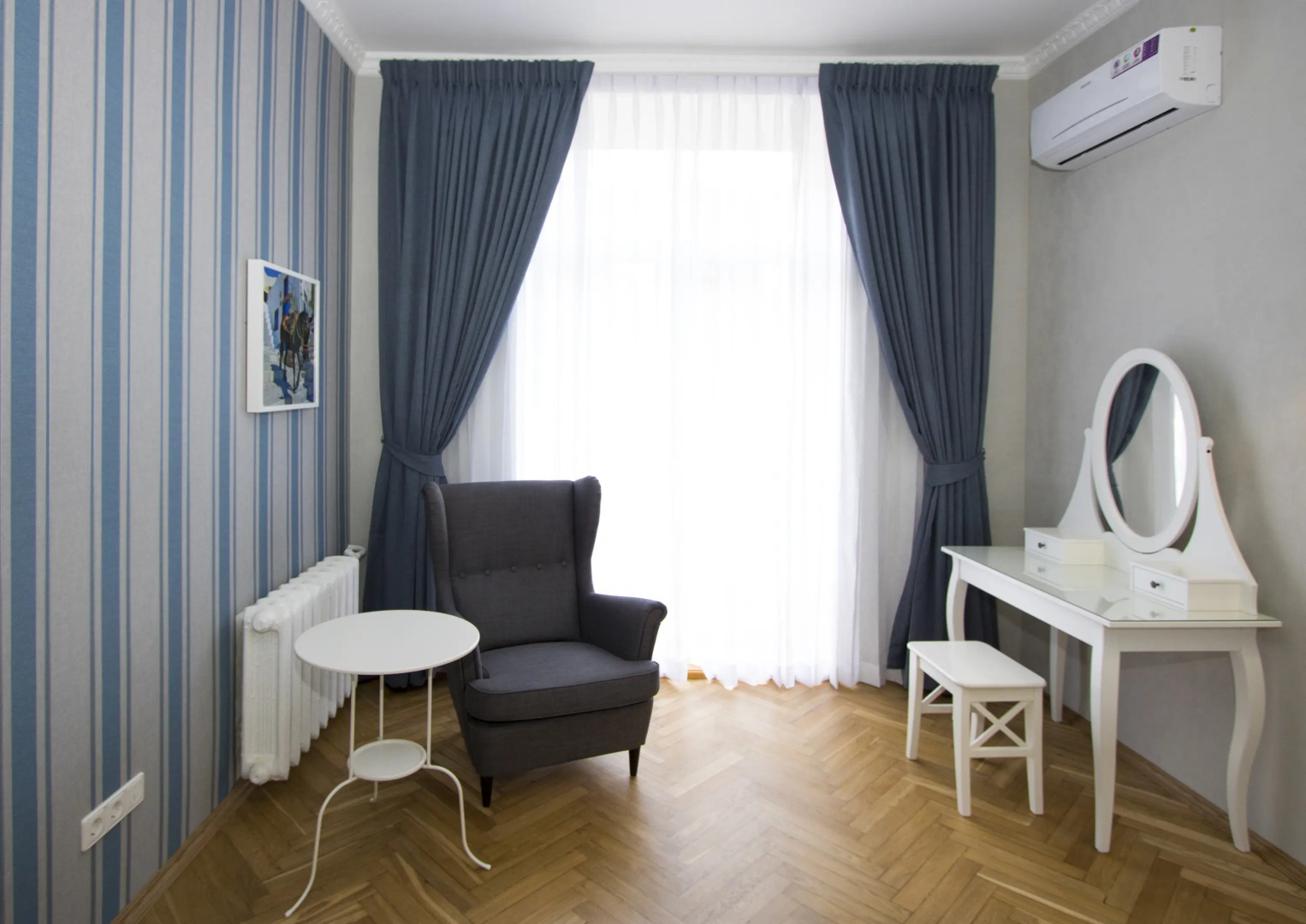 Апартаменты Маркса 50