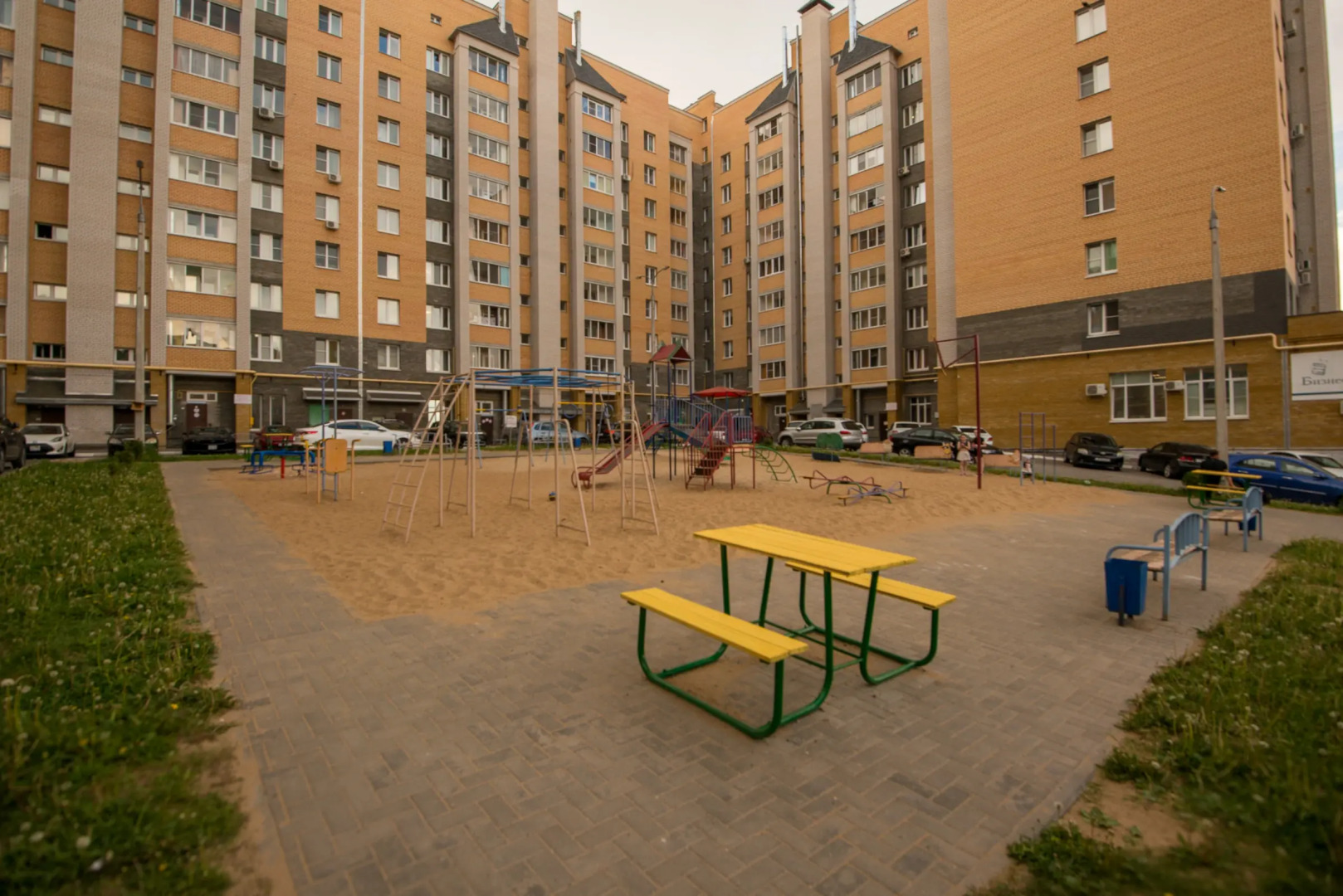 Квартира 2-к просторная в центре на Н.Смирнова 7 от RentAp, 6 сп.мест