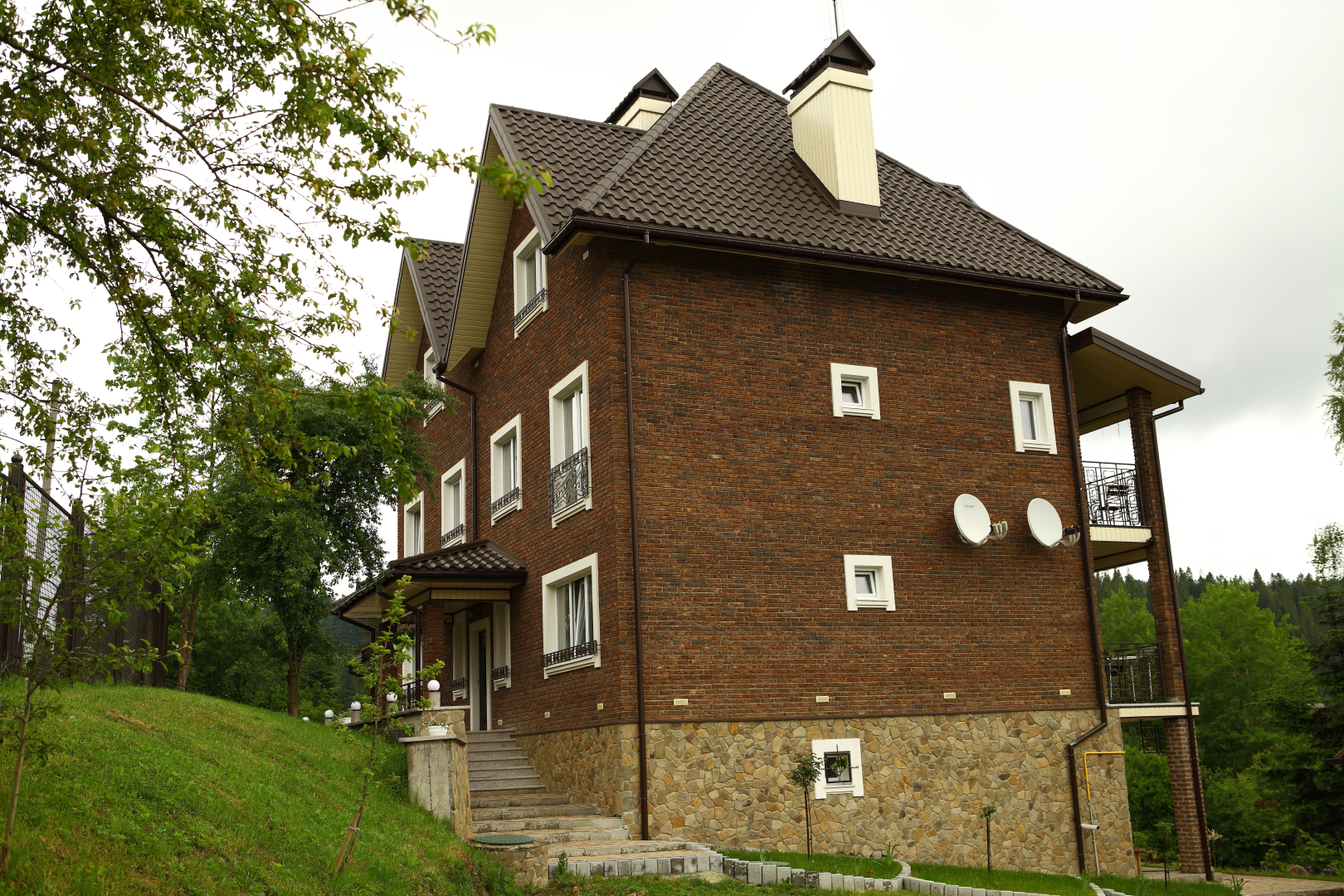 Favar Karpatyi Apart-Hotel