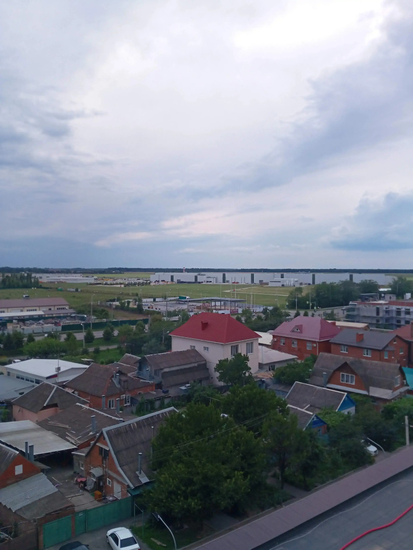 Квартира Уютная студия на Заполярной рядом с микрохирургией глаза, ККБ 2