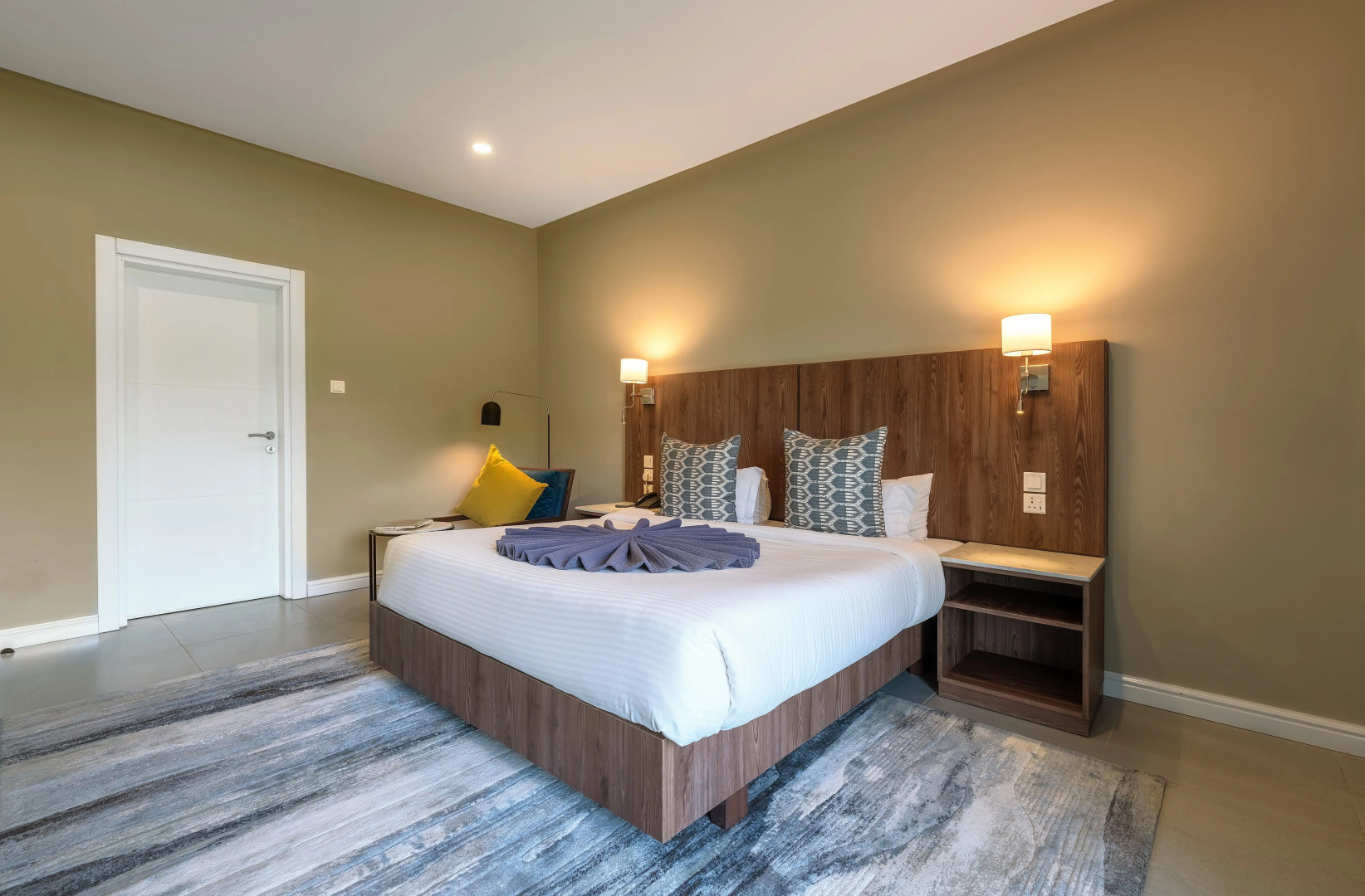 Отель Central Ridge