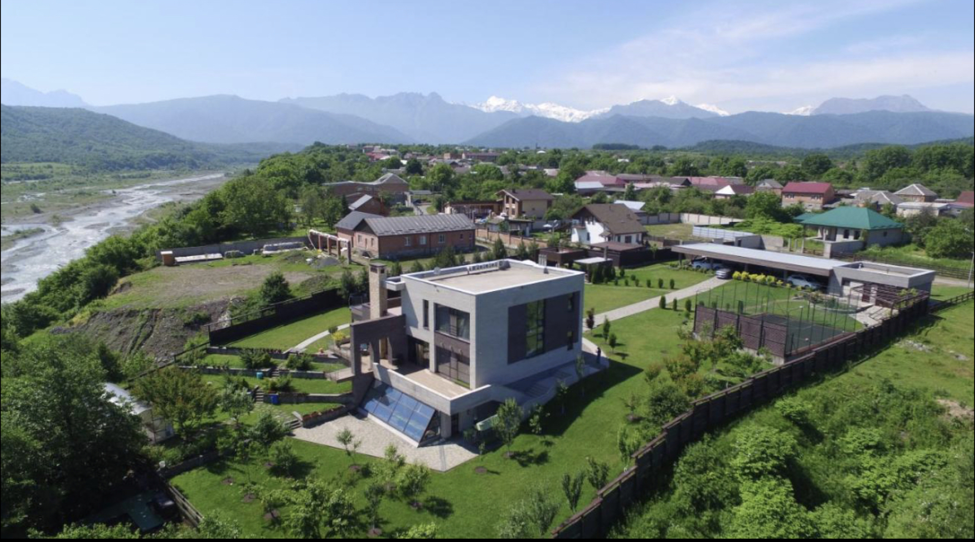 Вилла семейная Саниба в горах Осетии