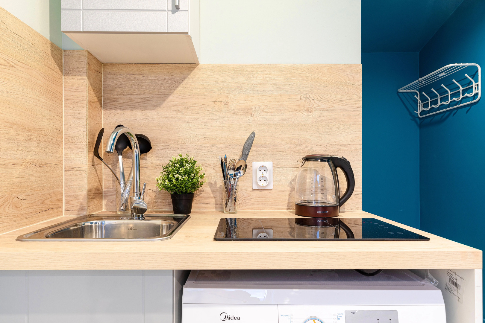 Апартаменты в мансарде LeoHotels на Лоцманской, 20