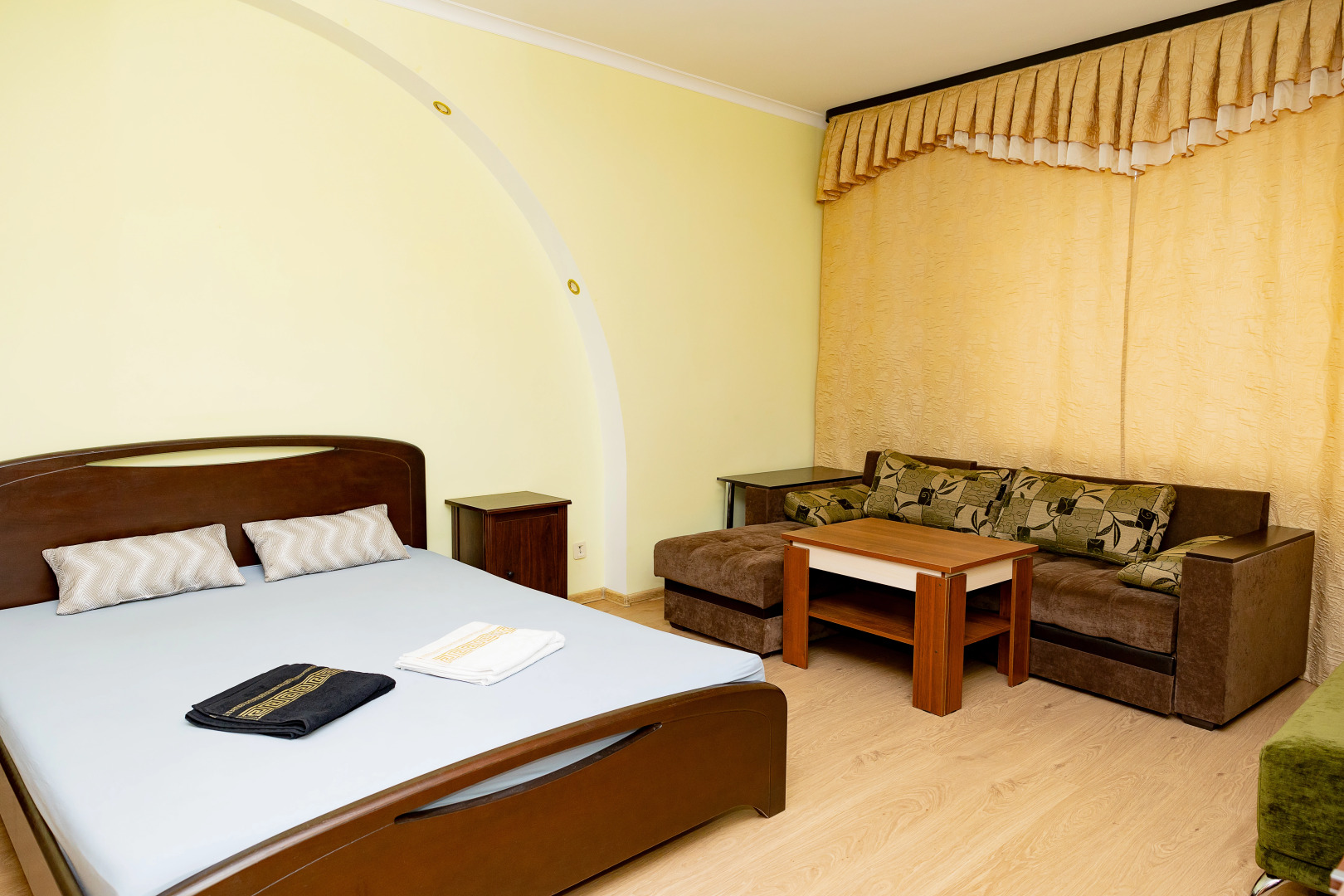 Апартаменты Домино возле КТЦ Югра-Классик