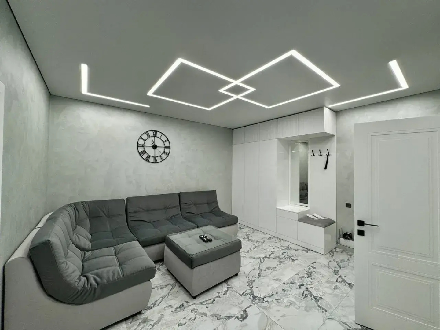 Квартира на Курсантов Кировцев 4А