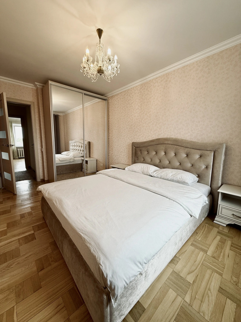 Апартаменты Милая трешка в главном доме города с видом на Свислочь