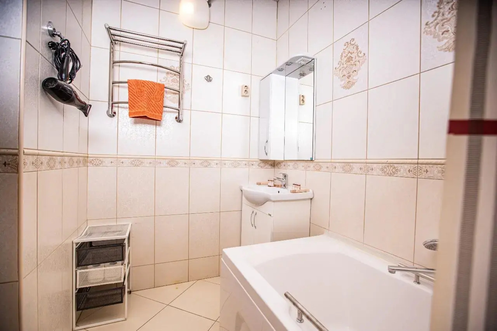 Коттедж в Сириусе у Моря на 11 Человек