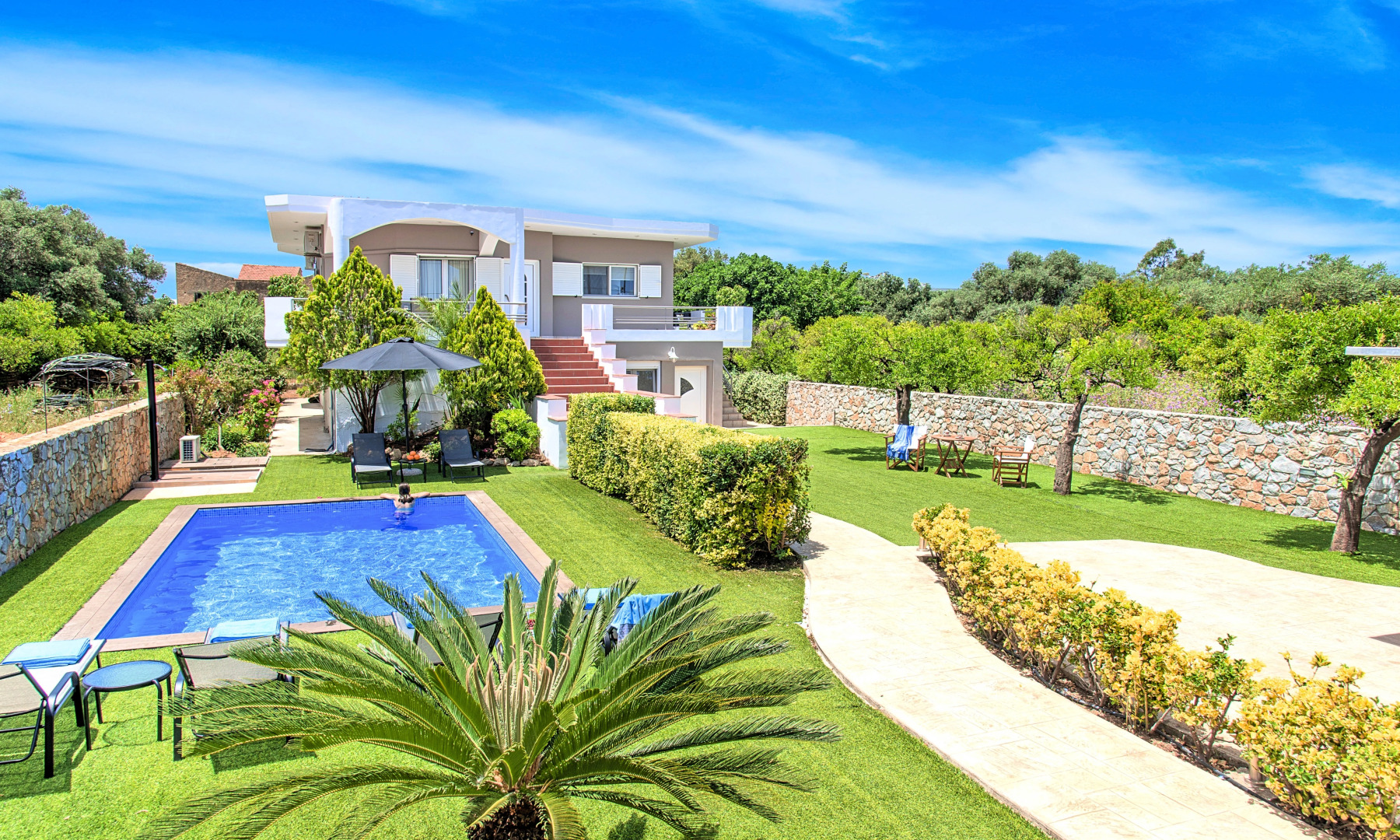 Вилла Chania City Heated Pool