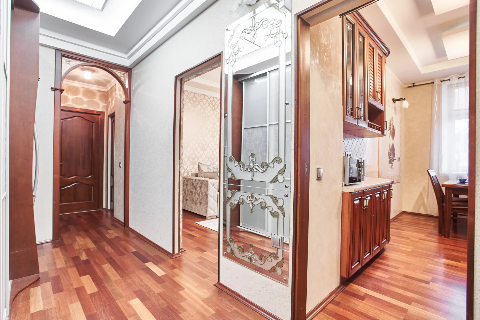 Апартаменты Карла Маркса 8