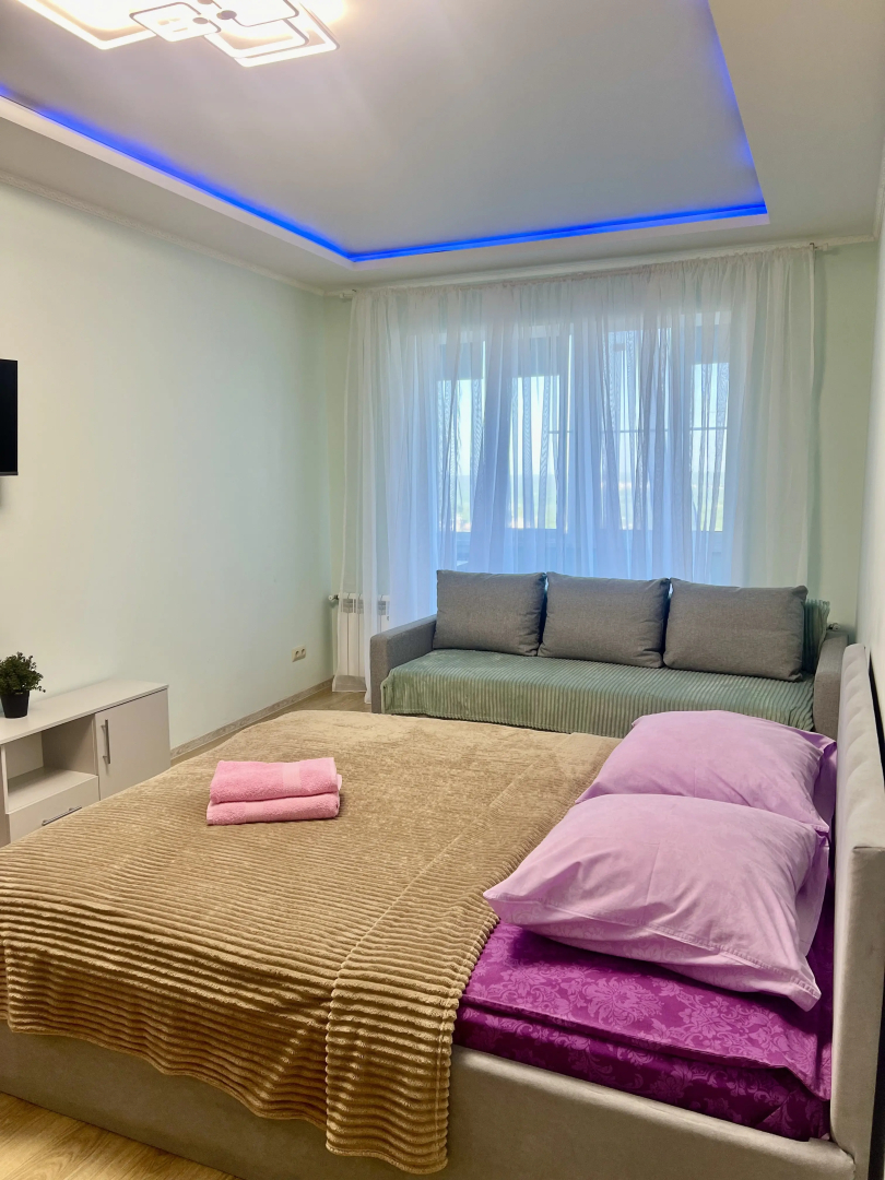 Квартира двухкомнатная в центре города в элитном доме