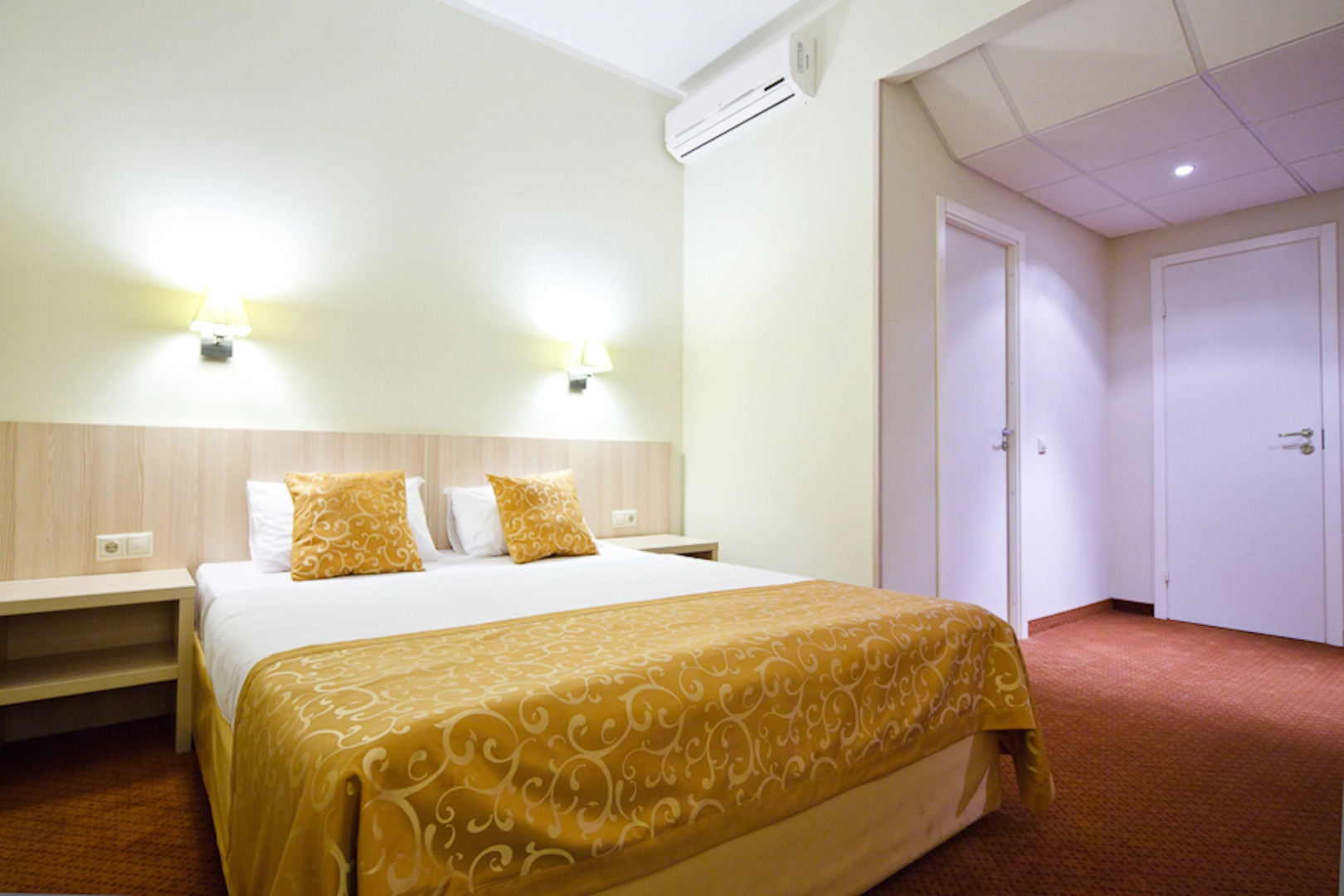 Отель Skypoint Gamma Delta Alfa