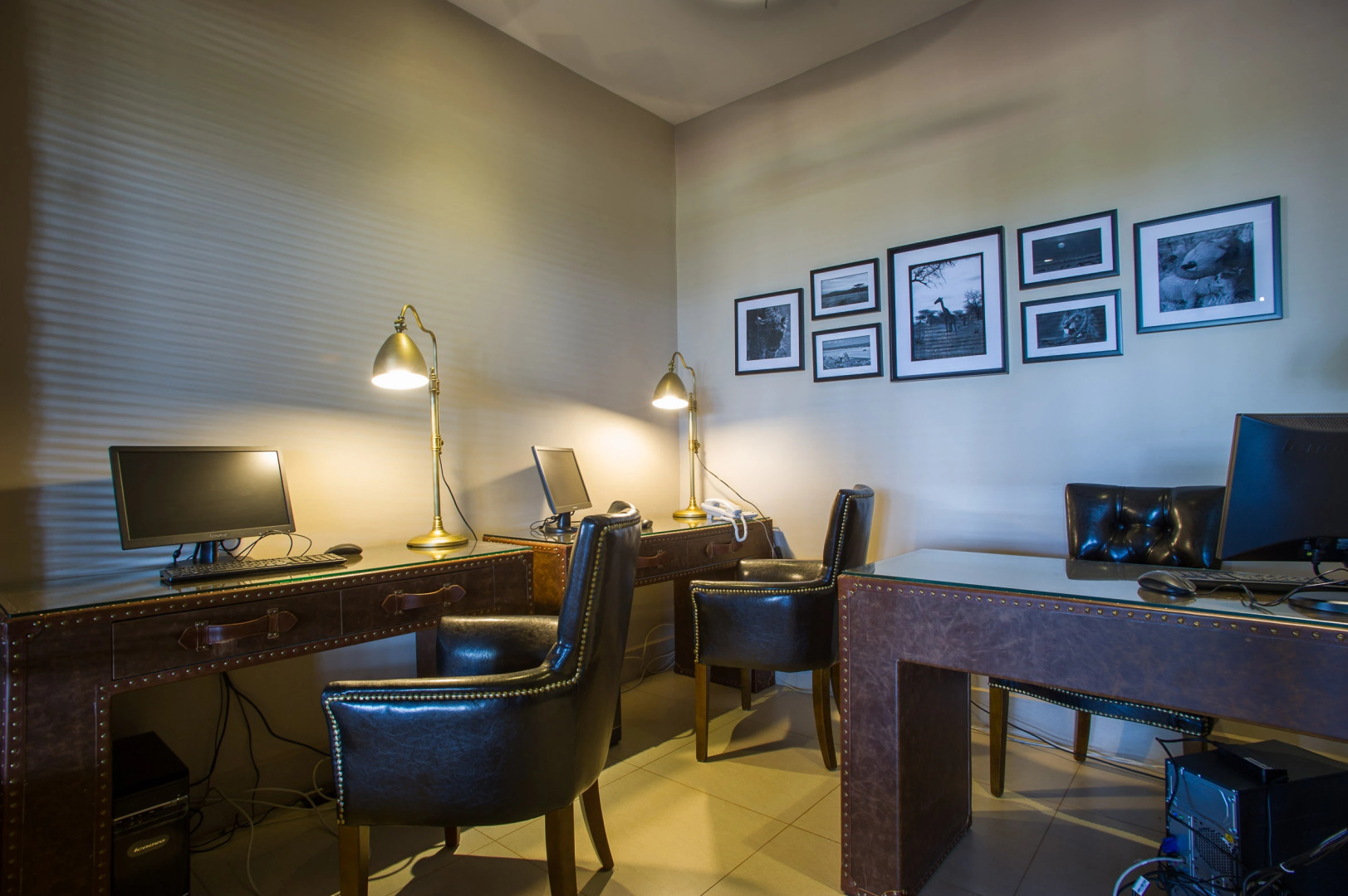 Отель Ngorongoro Oldeani Mountain Lodge