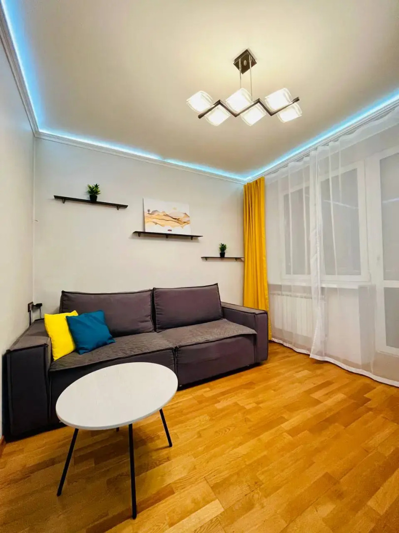 Квартира Уютная 2-х комнатная в 1 минуте от метро Академическая