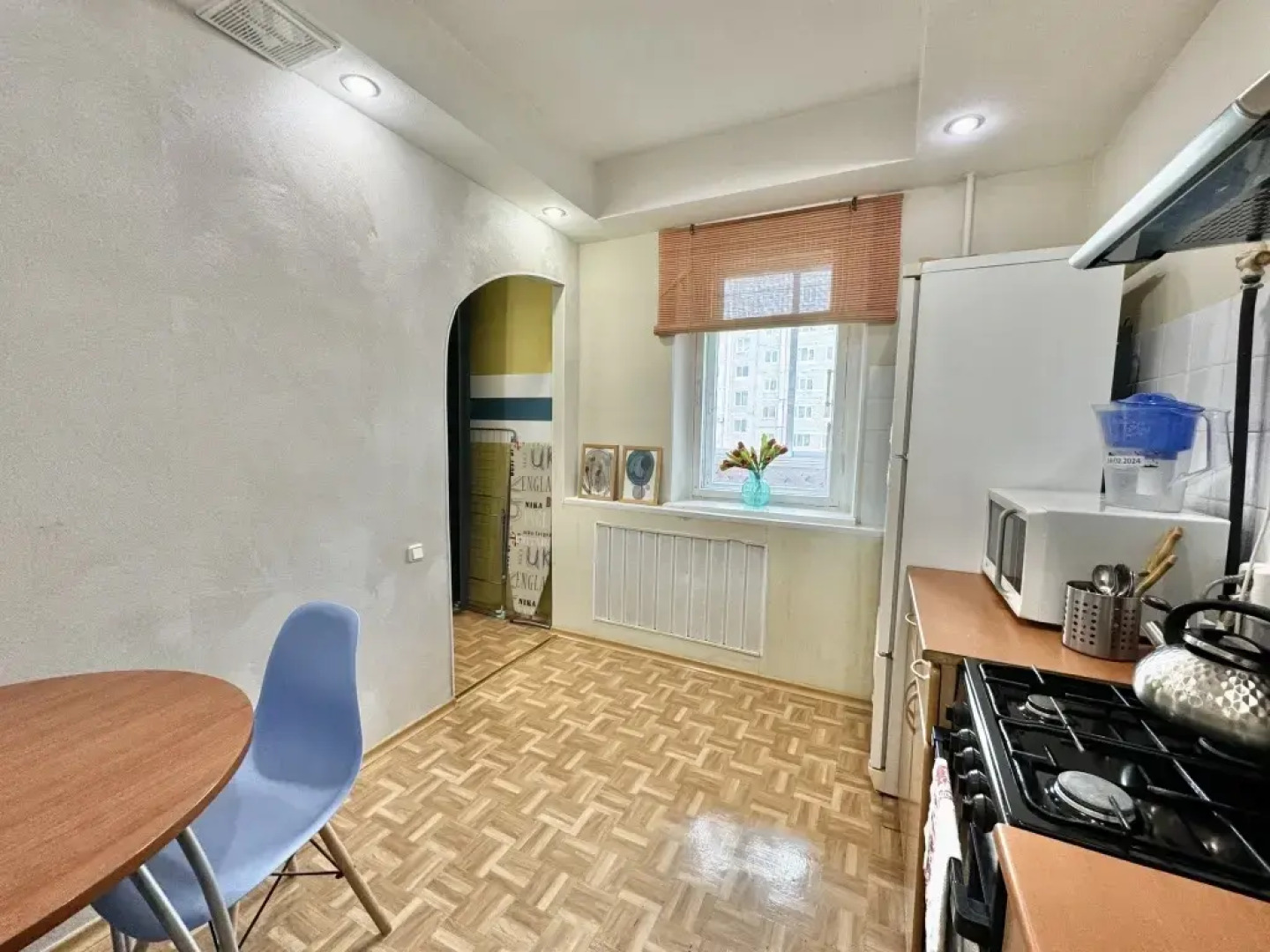 Однокомнатные апартаменты у ДК Металлургов. Барбарис