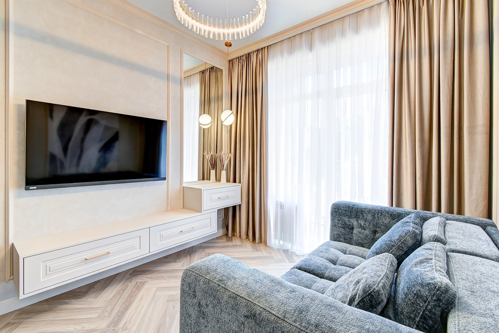 Квартира Большая Стильная в Жк Аллея Парк