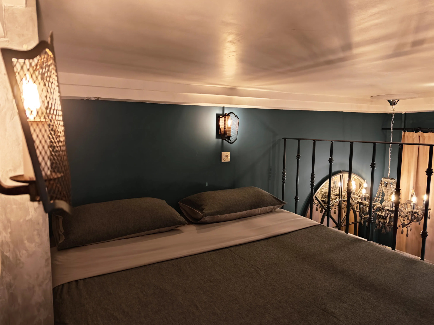 Апартаменты Винтаж с Собственным Двориком