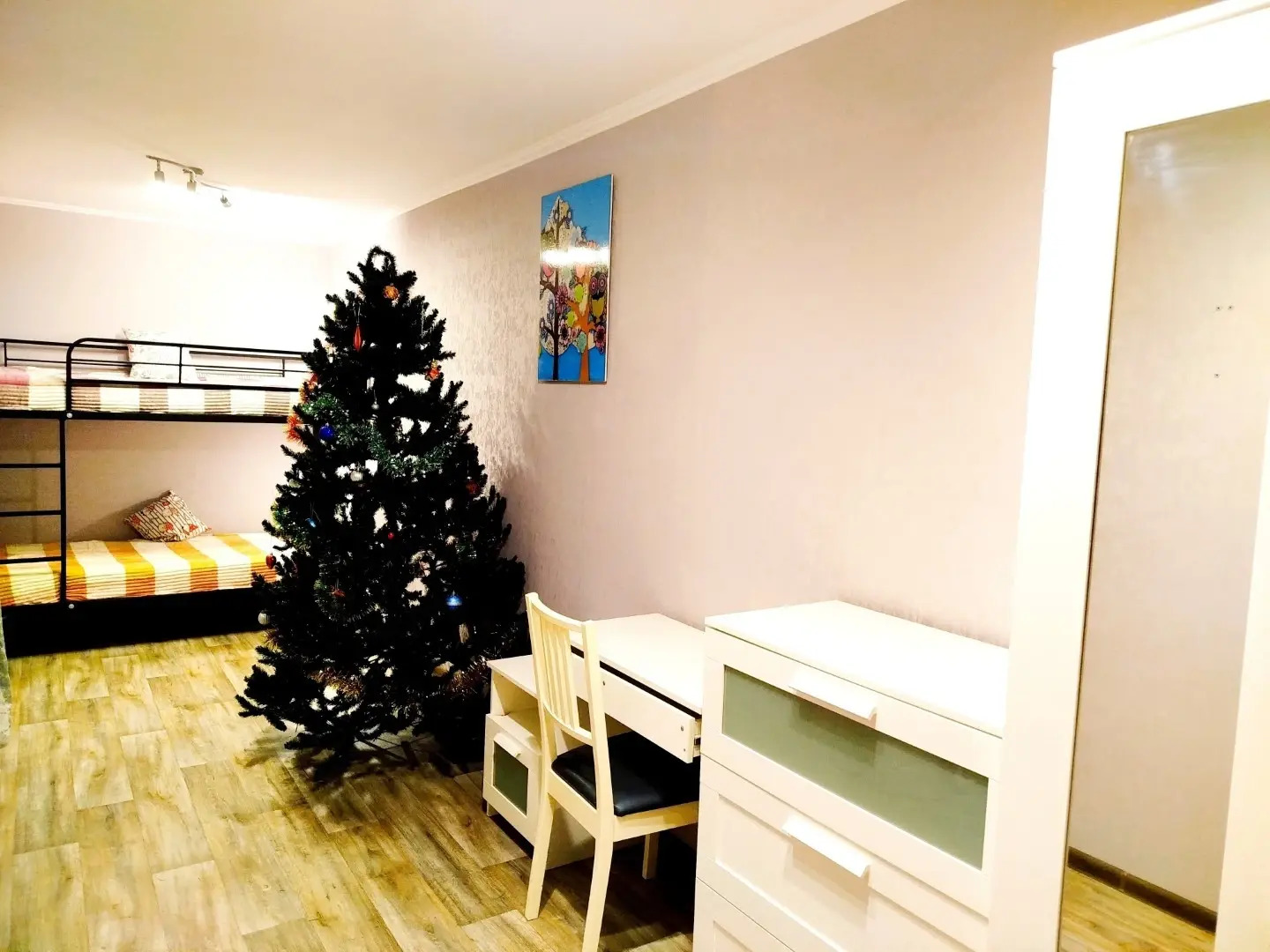 Частный дом рядом с лесом и озером