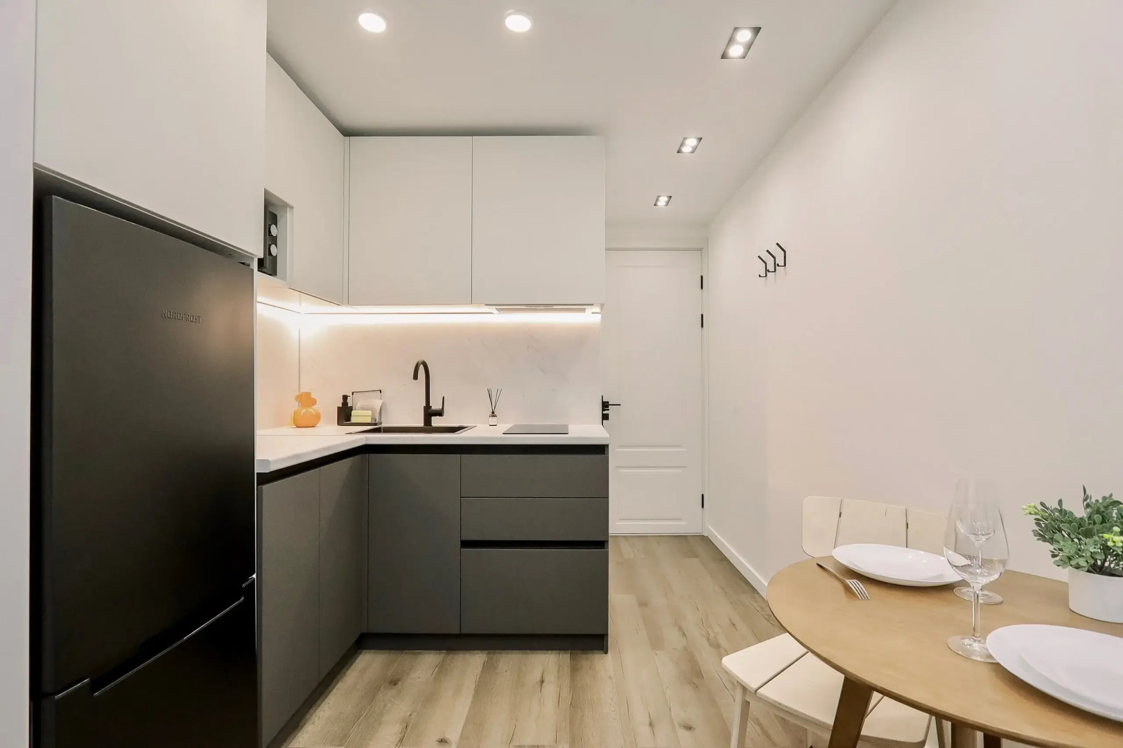 Квартира Privi House на Холмогорова 113