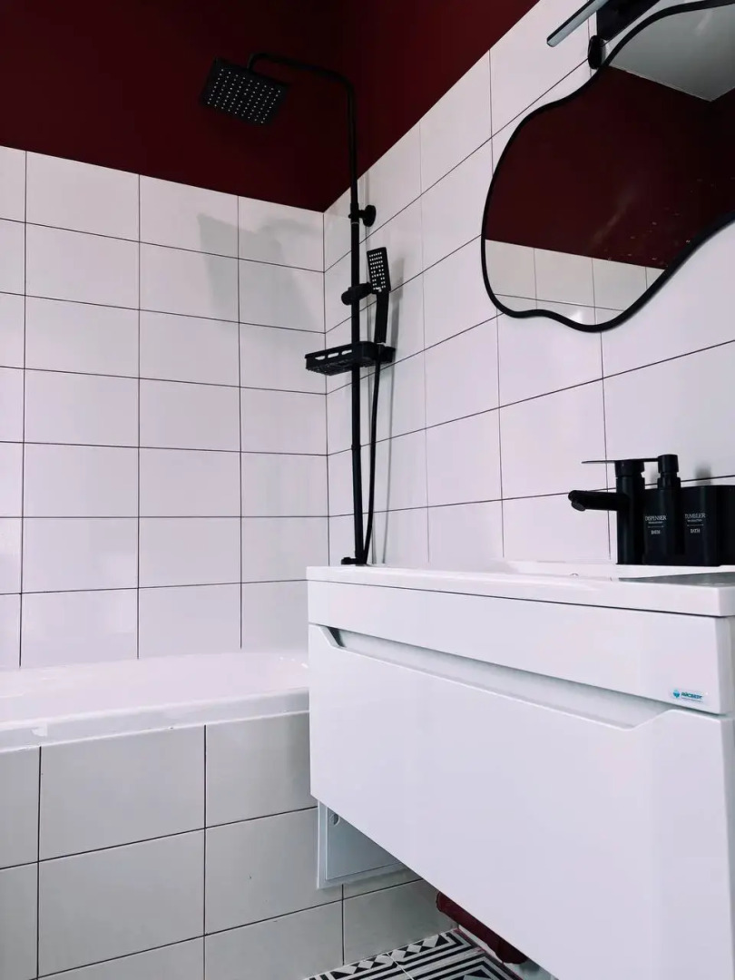 Частный дом с бассейном и баней