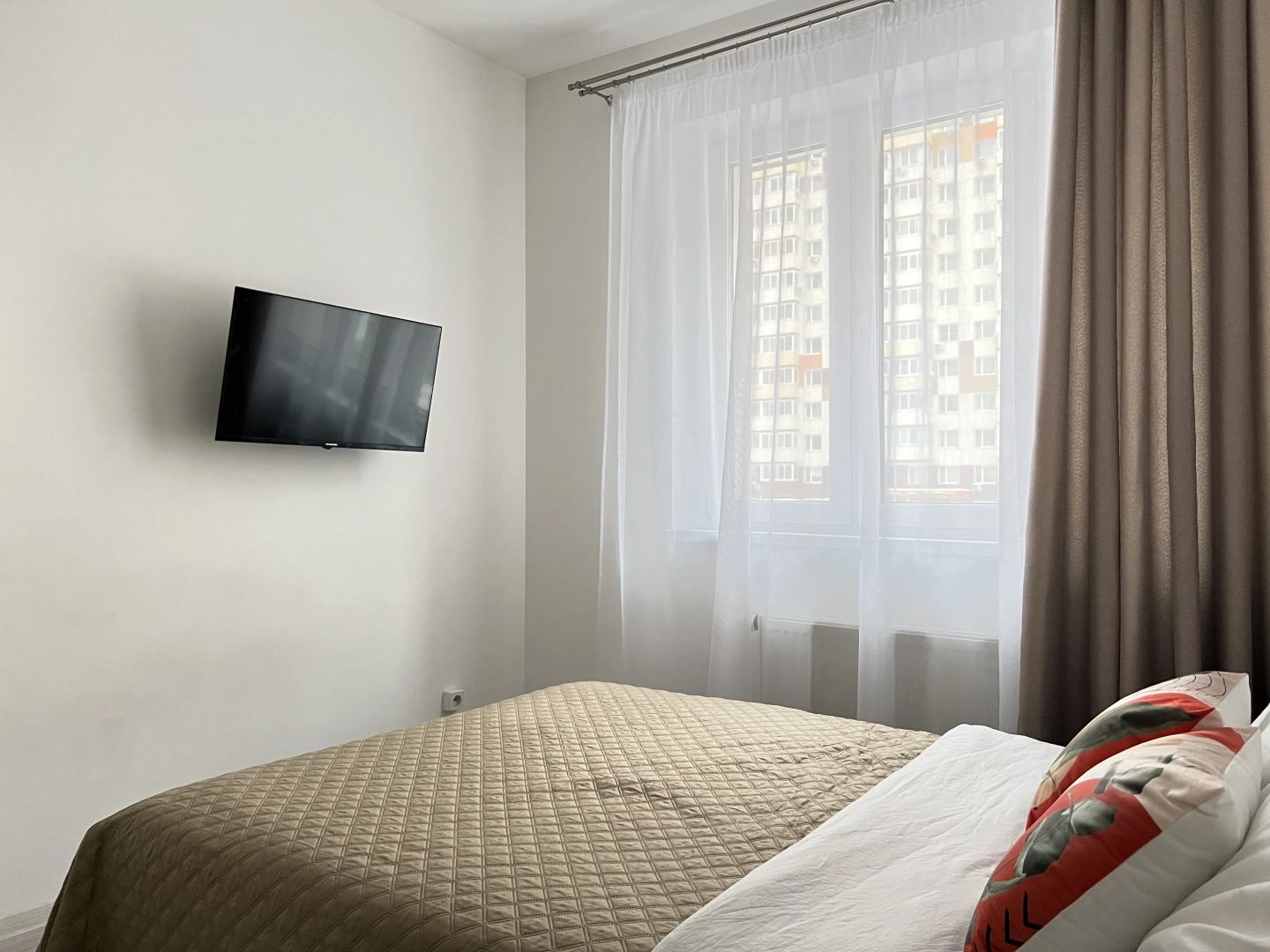 Апартаменты Happy People на Бульваре Зеленые Аллеи