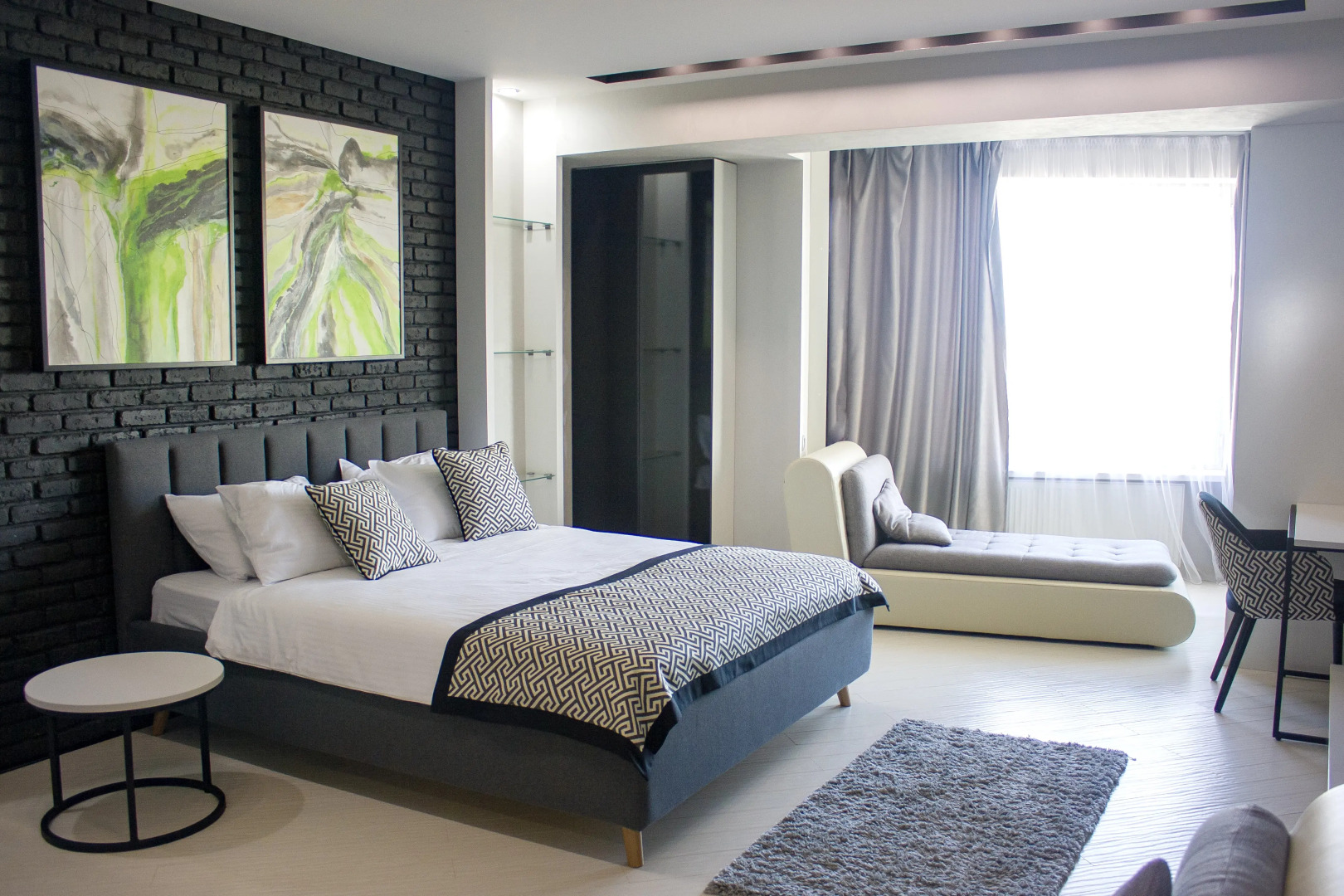 Однокомнатная квартира-студия в Гарден Сити