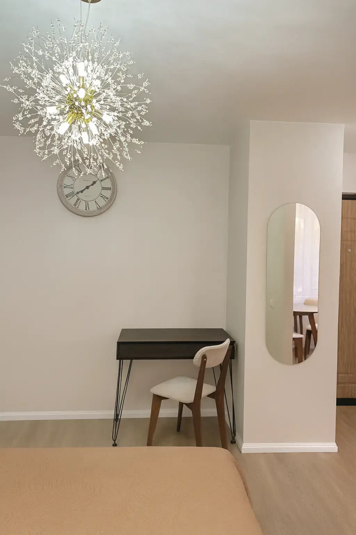 Квартира Студия ApartHause в Центре с Рабочим Местом