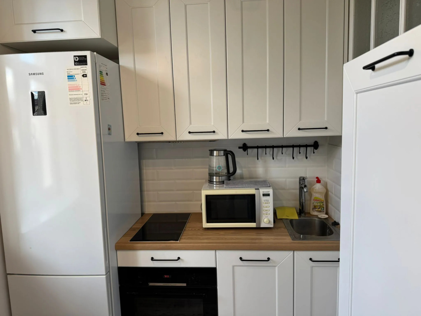 Двухкомнатные апартаменты на Большой Троицкой 28