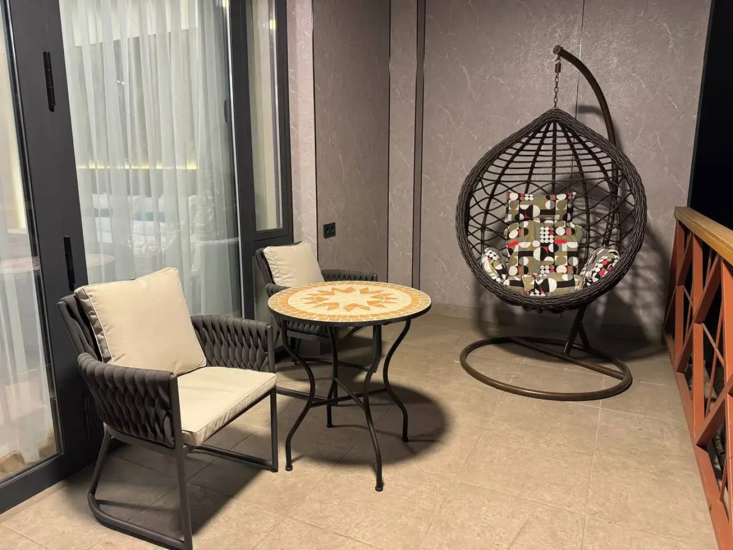 Отель Тау-House