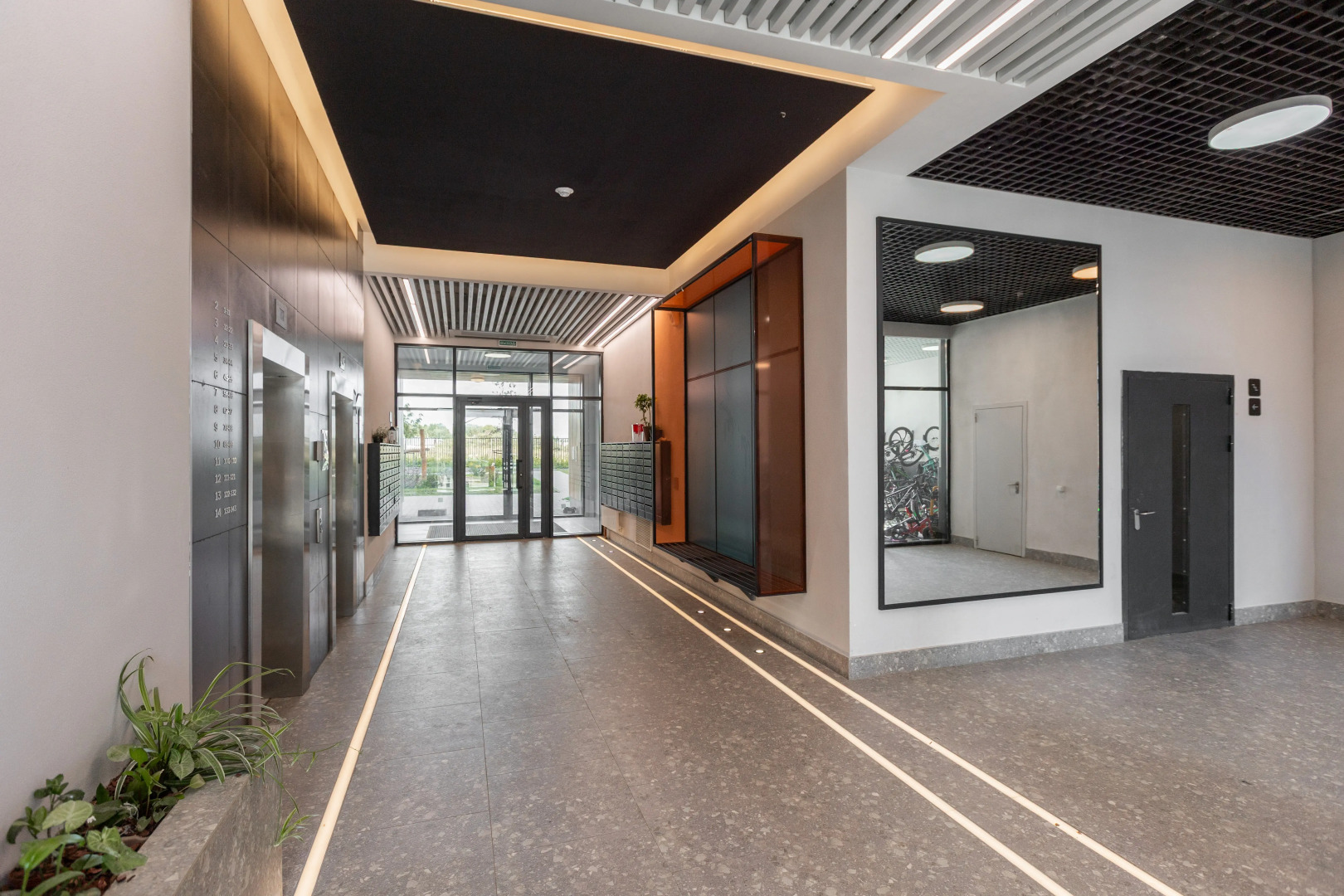 Квартира Евро 2-к Изумрудная долина