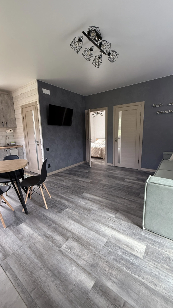 Шале с террасой в горах