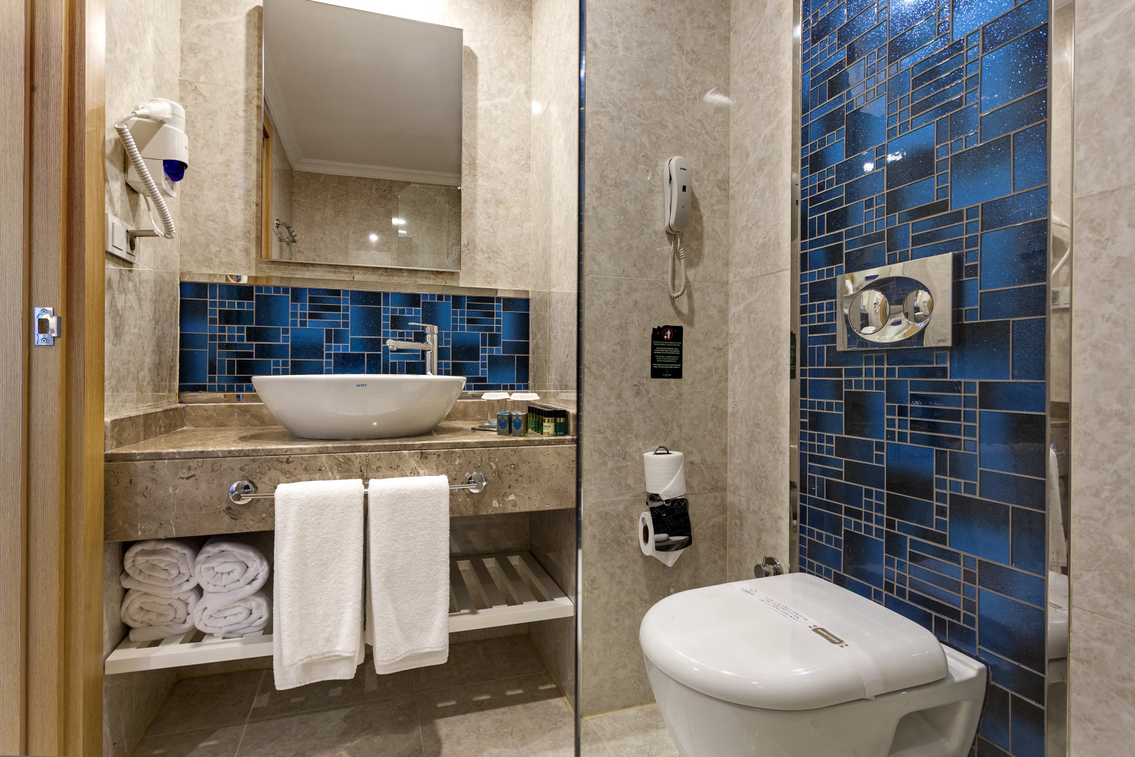 Отель Karmir Resort  & SPA