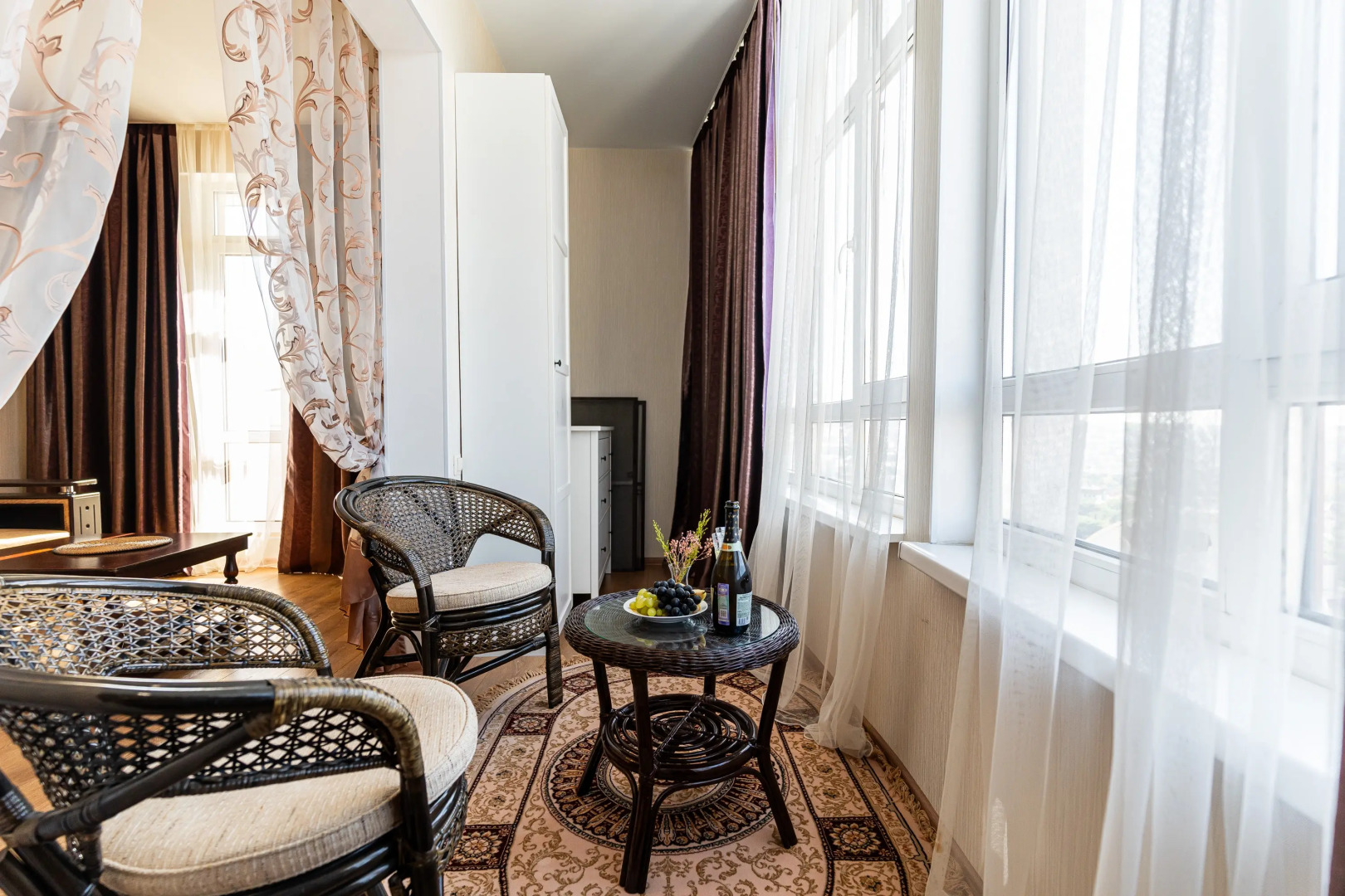 Апартаменты Чистая и Уютная Недалеко от Моря от LetoApart