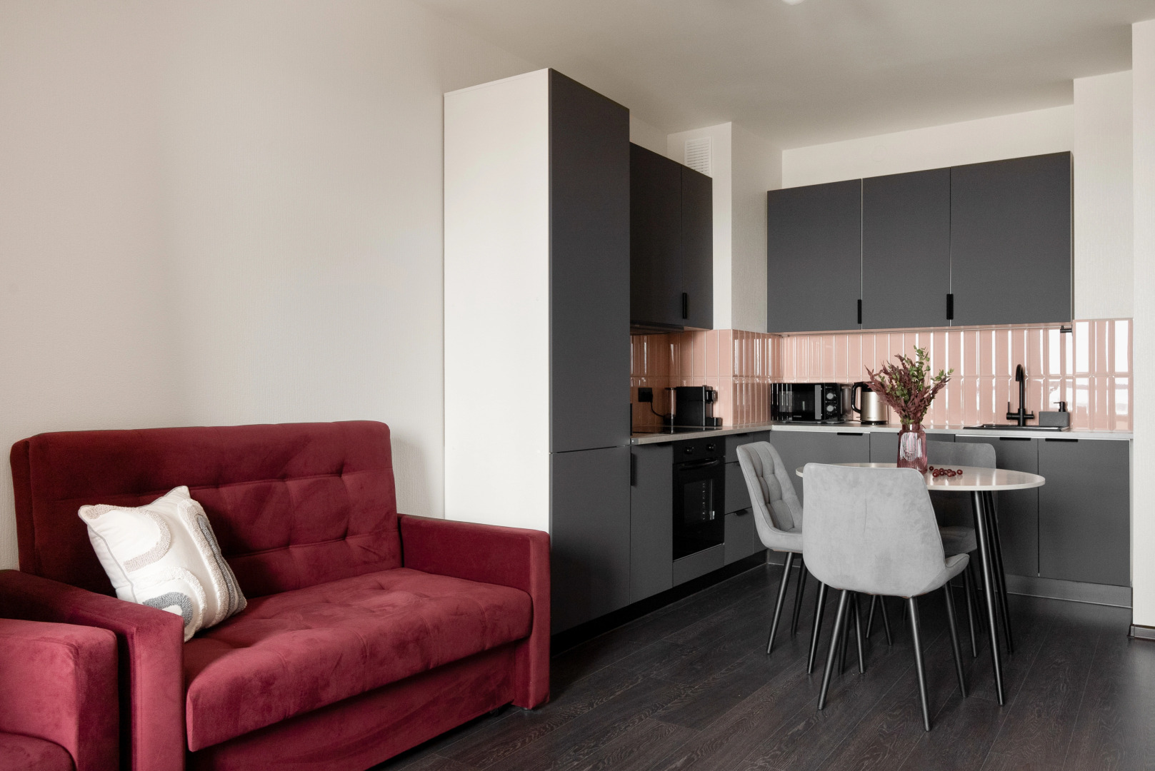 Апартаменты MyhomeYourhome на Проспекте Буденного д.21 к.1