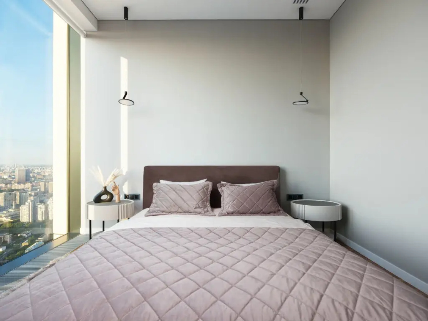 Красивый панорамный апартамент с 2 спальнями