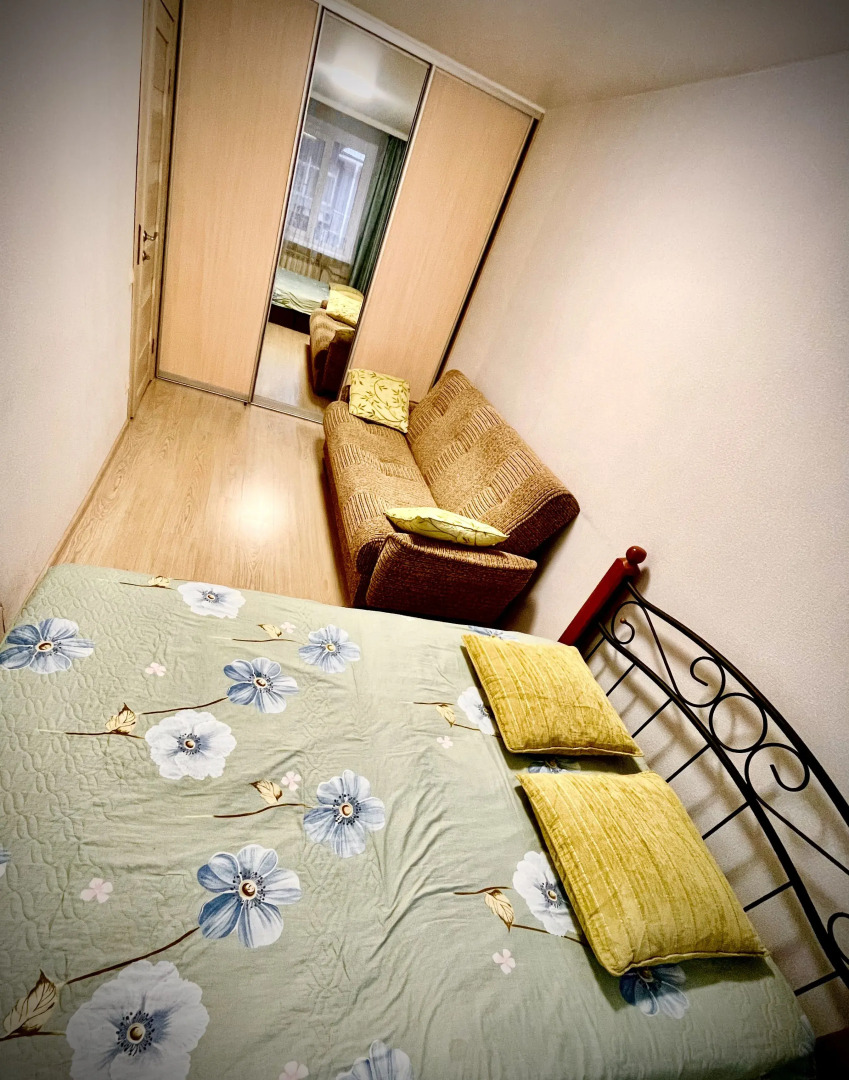 Квартира Короленко 19