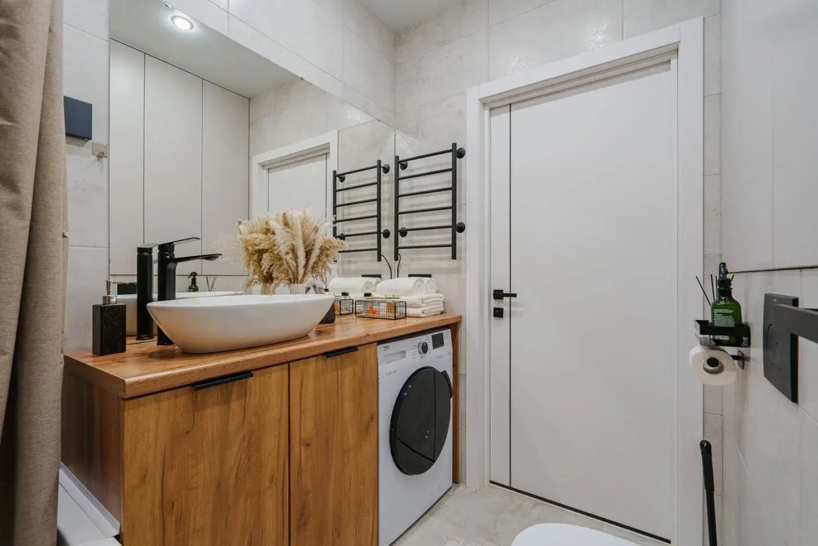 Квартира Современная Заботливо Обустроенная