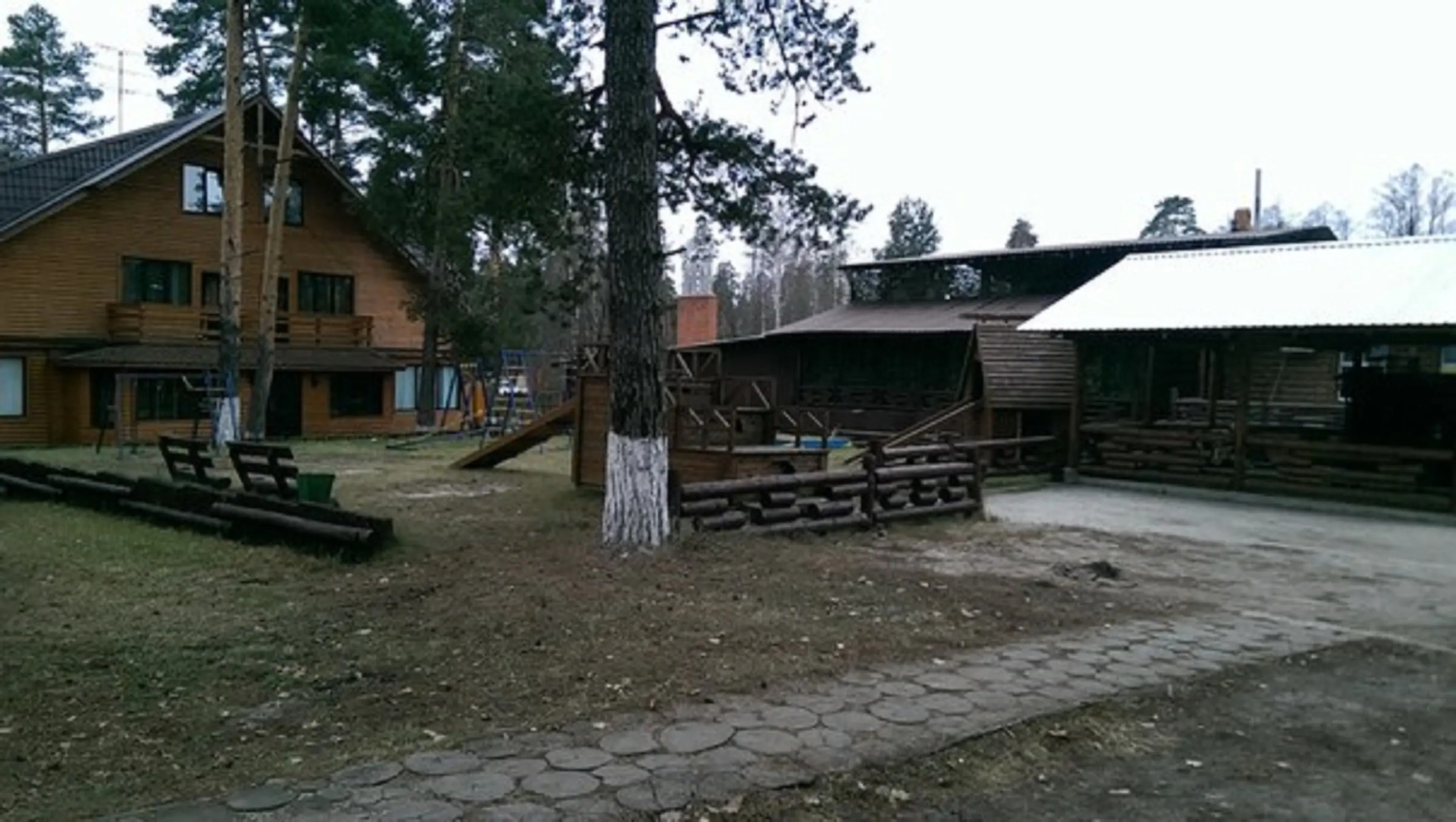 Гостиничный комплекс Русский Лес