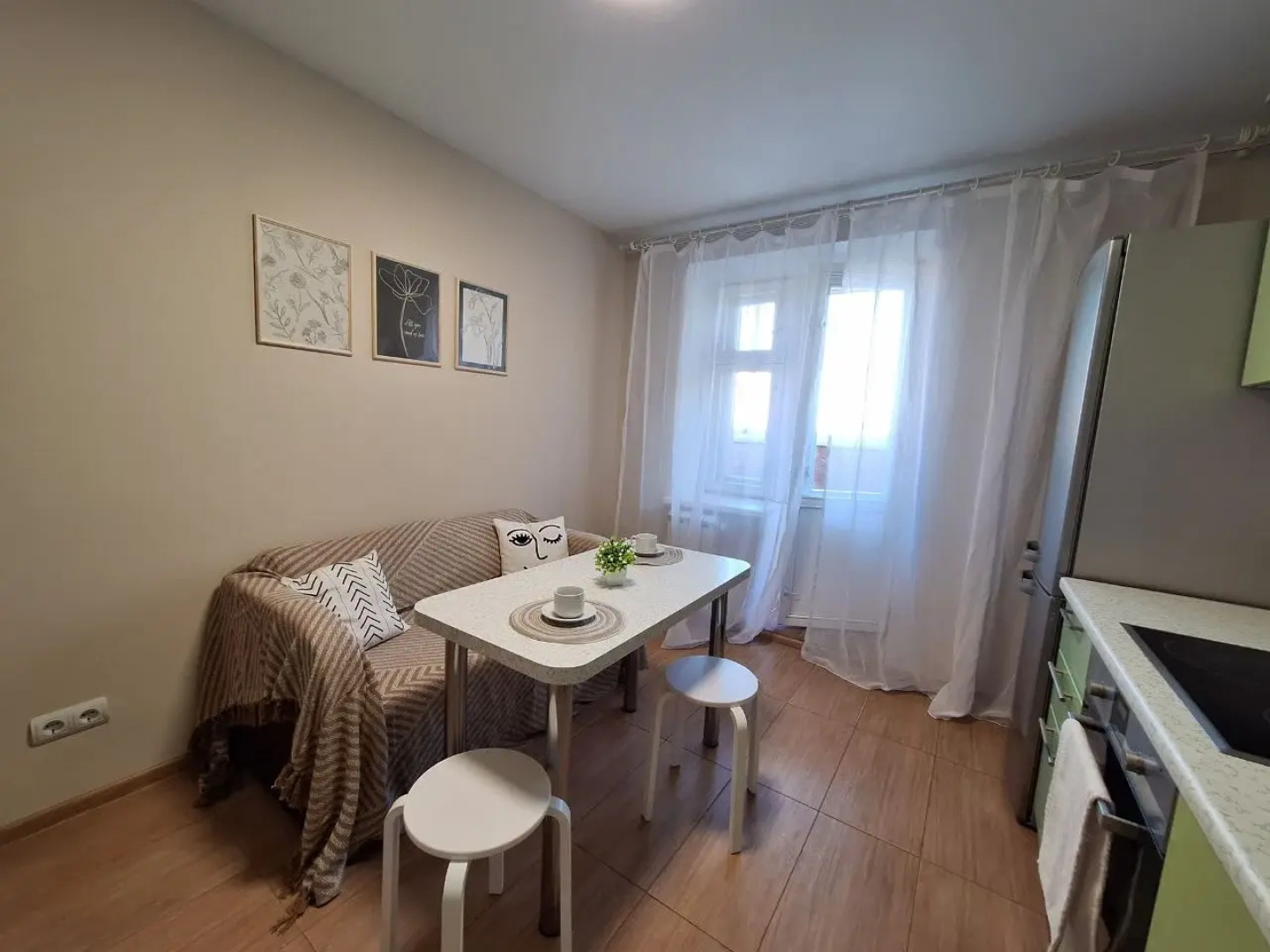 Квартира Стильная от Сети Версаль Апартаментс