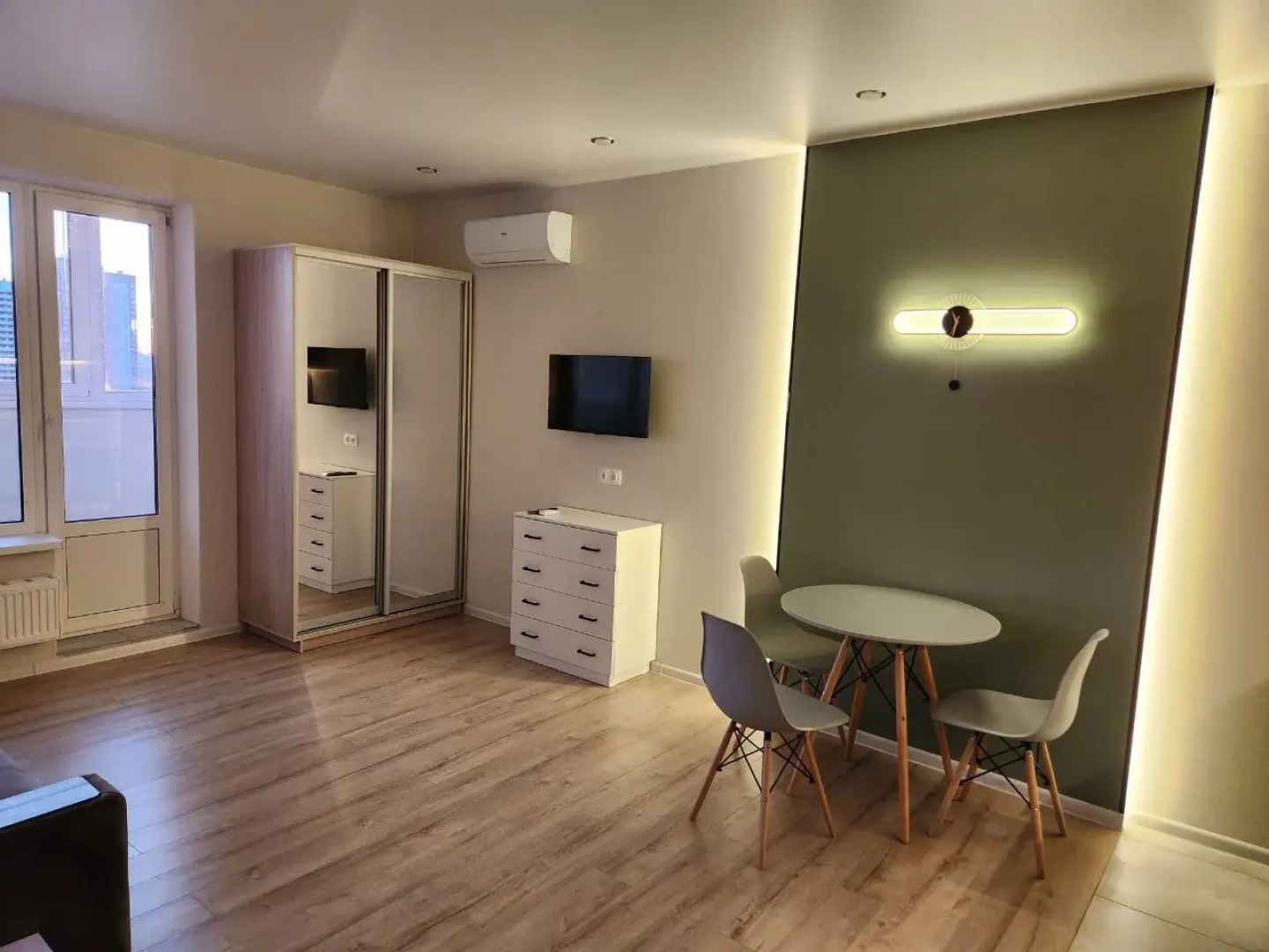 Квартира V-GOSTi Дизайн под Облаками у парка Гагарина