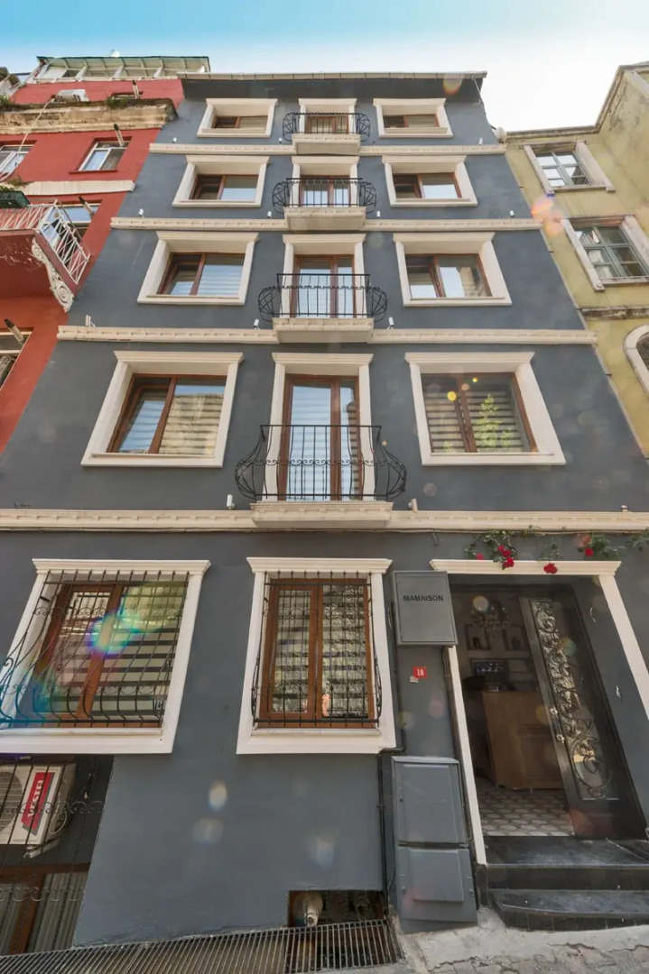 Апарт-отель Cirrus Suites