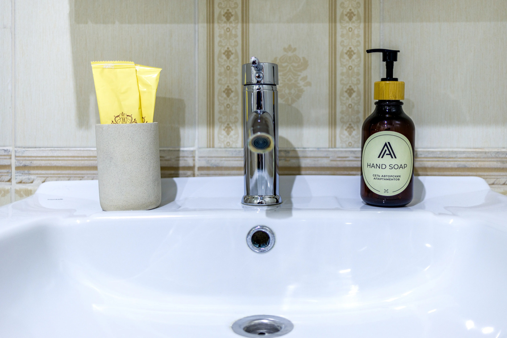 Апартаменты ЖК Белый ангел c видом на реку