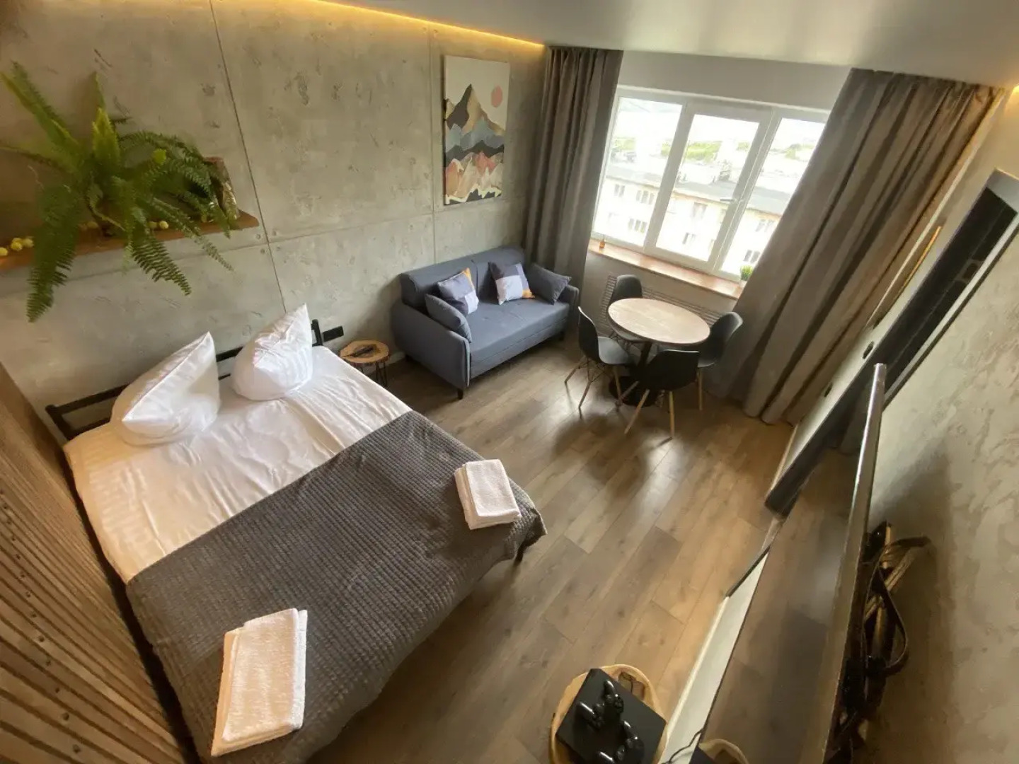 Квартира видовая дизайнерская 2х-комнатная в стиле Лофт