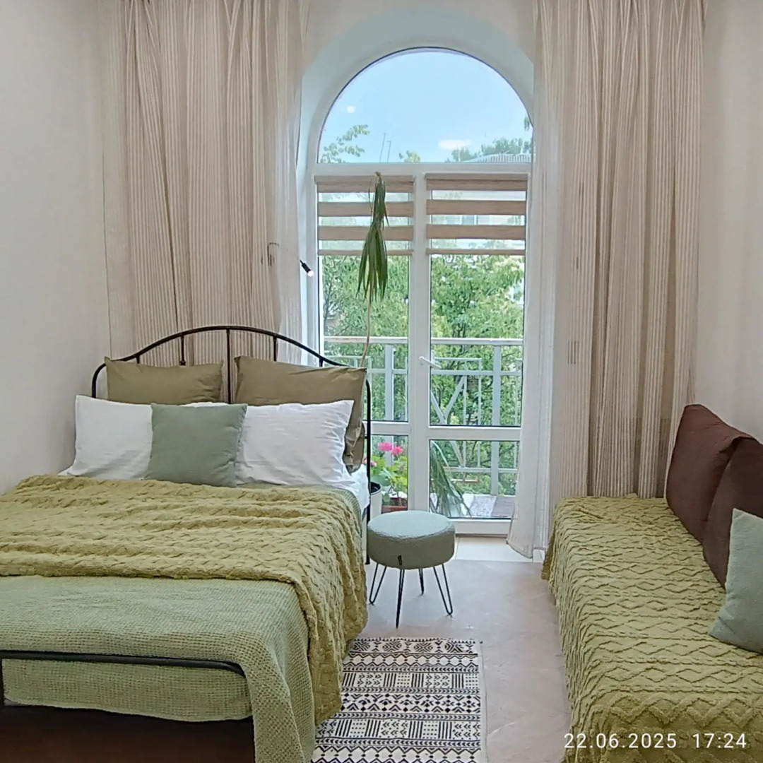 Квартира Центр сталинка с балконом